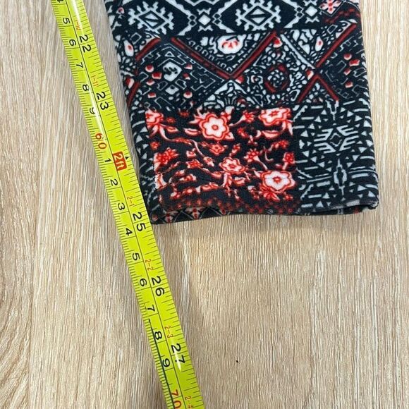 Always Fuzzy Velour Patterned Leggings Maroon Black Combo, Women’s Medium - Picture 5 of 10